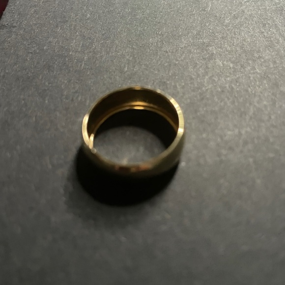 Gold ring - Picture 6 of 6